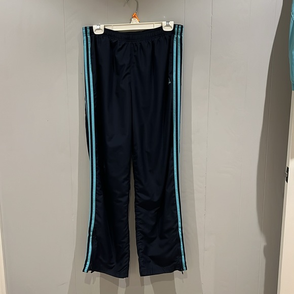 Adidas Jogging Suit Navy/Turquoise Medium. Reflective strips on pockets. - Picture 7 of 8